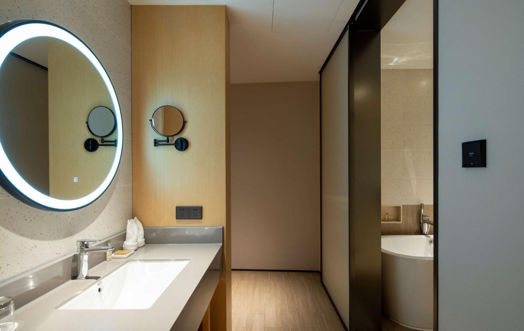Hilton Garden Inn Zhuhai Hengqin Sumlodol Park Exteriör bild